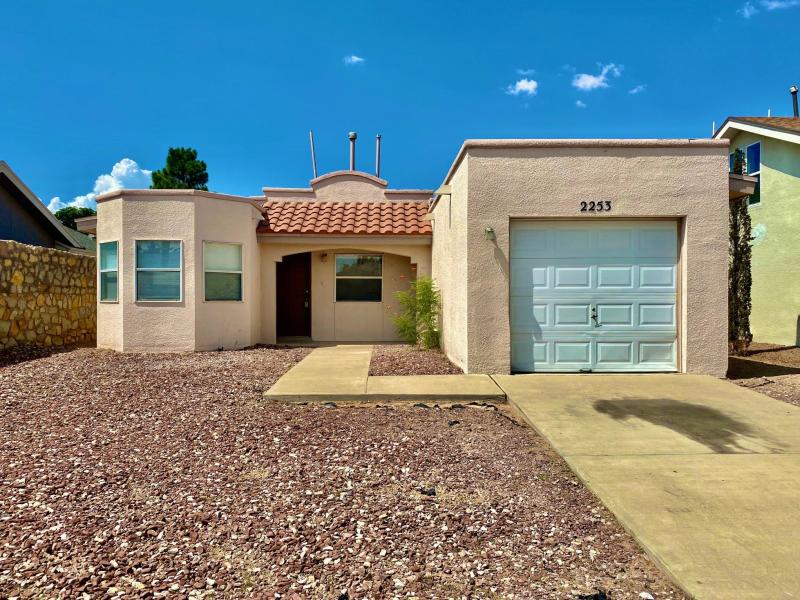 2253 Tierra De Oro Way