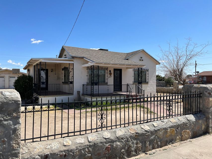 458 Val Verde Street