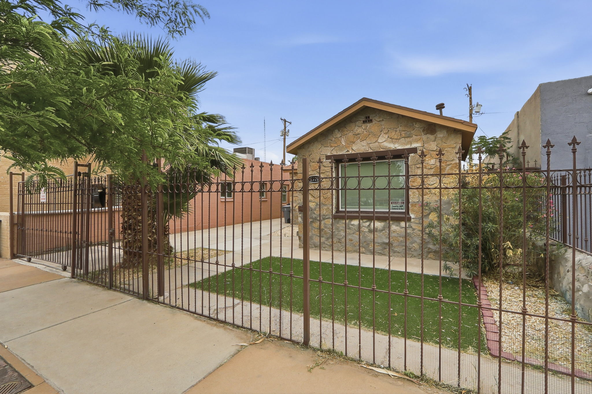 Property thumbnail image