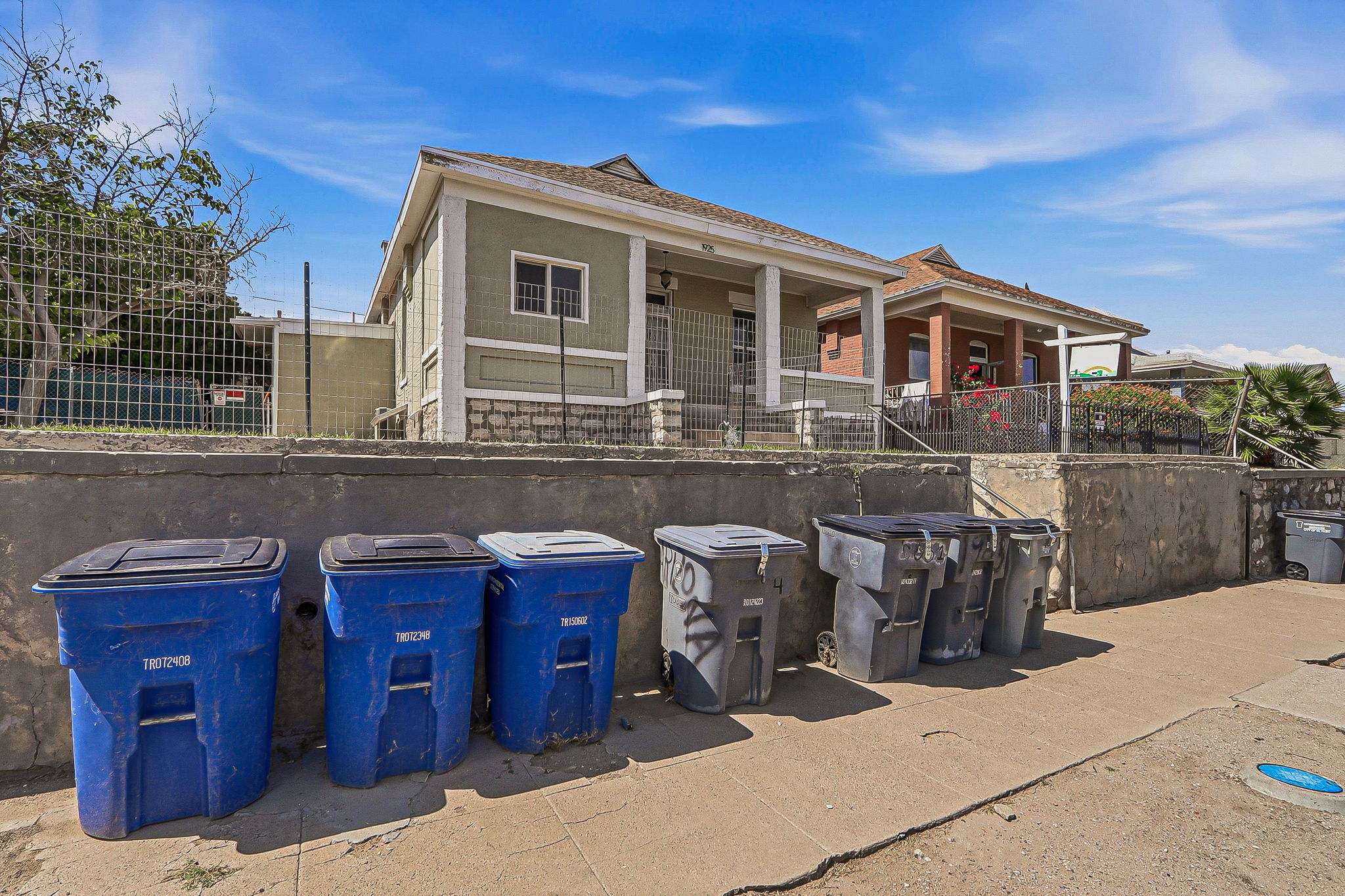Property thumbnail image