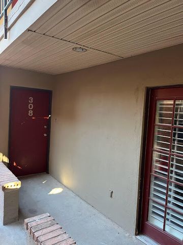 4433 N. Stanton St